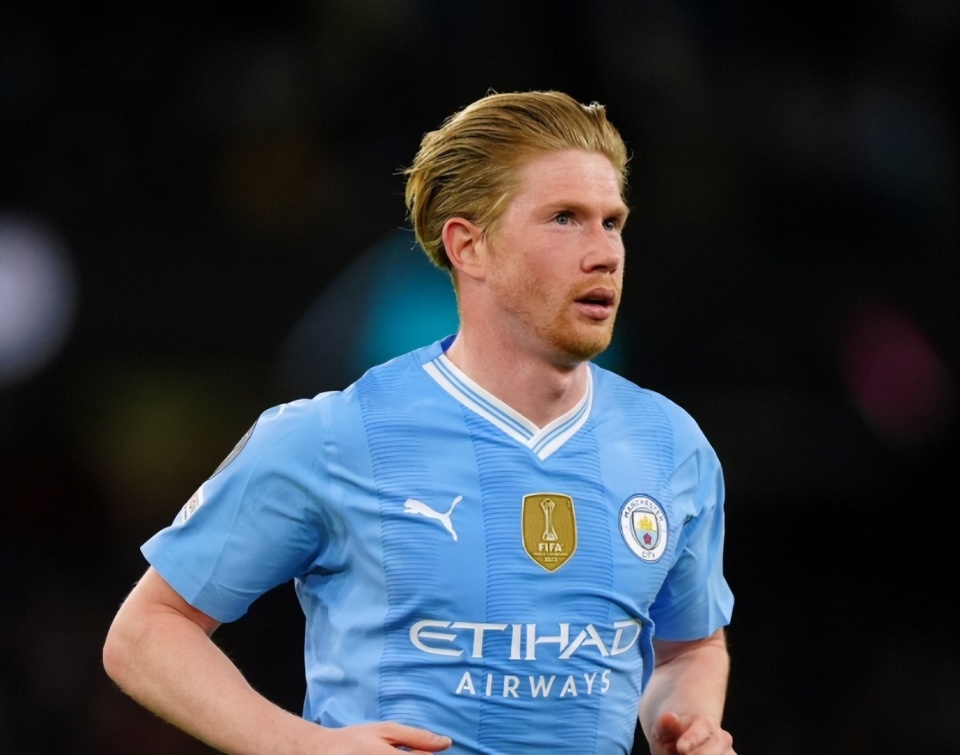 图片报：多特内部认为小贝林踢得过于保守，不过仍然信任他