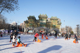 意媒：此前因流感缺阵的博尼尚未恢复训练，不确定能否踢意杯