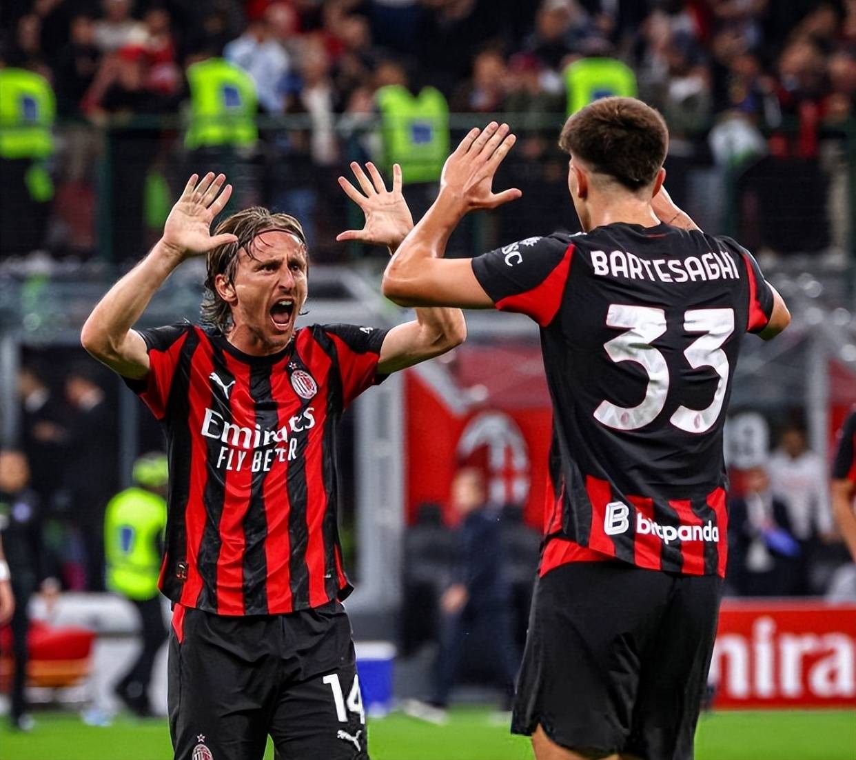 克罗斯：我从小就是不莱梅球迷；很高兴再次和马塞洛一起踢球